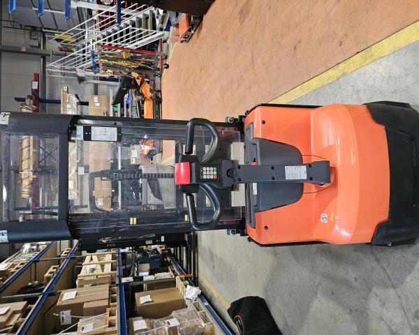 BT Toyota SWE120L